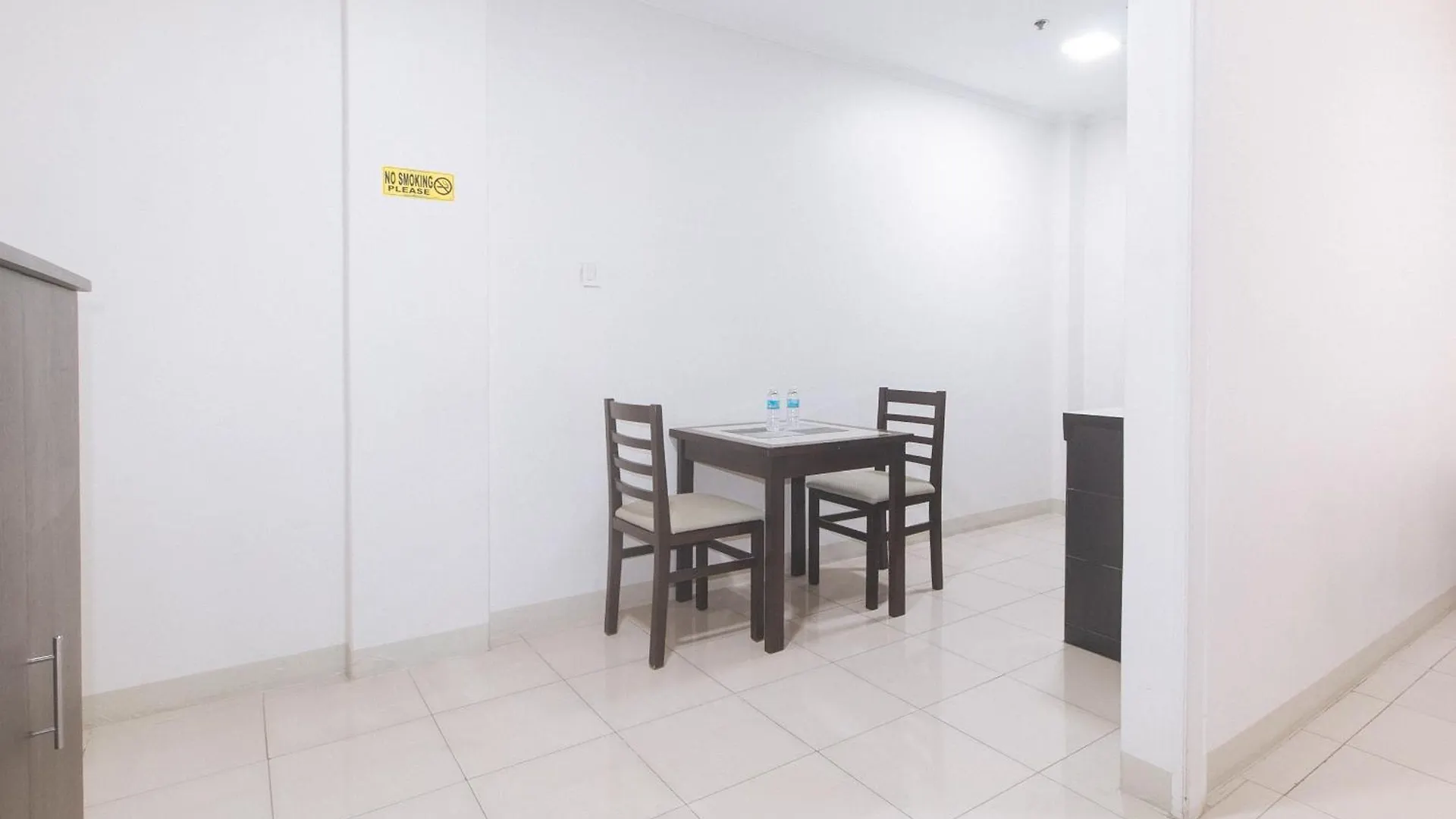여관 Urbanview At Evangelista Street Makati 마카티
