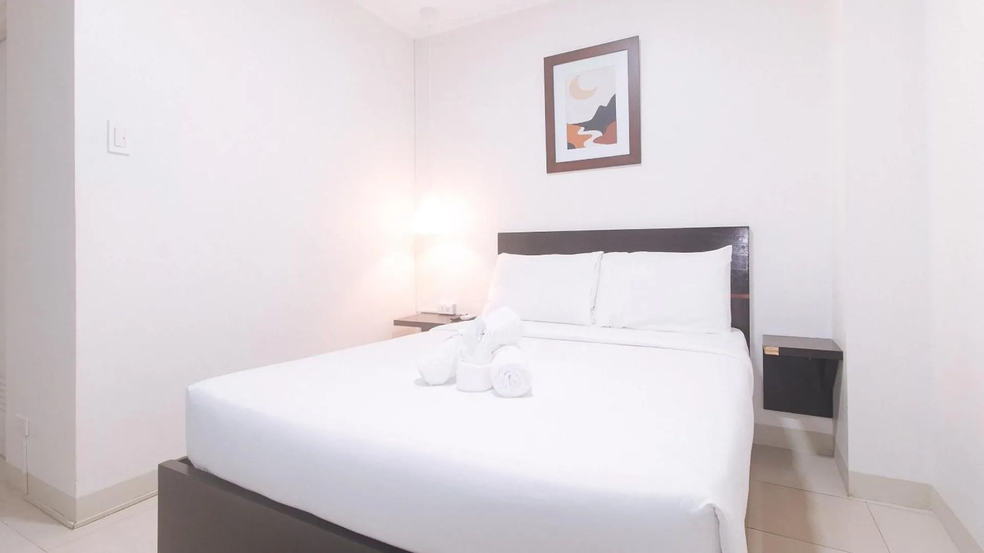 Inn Urbanview At Evangelista Street Makati Makati City