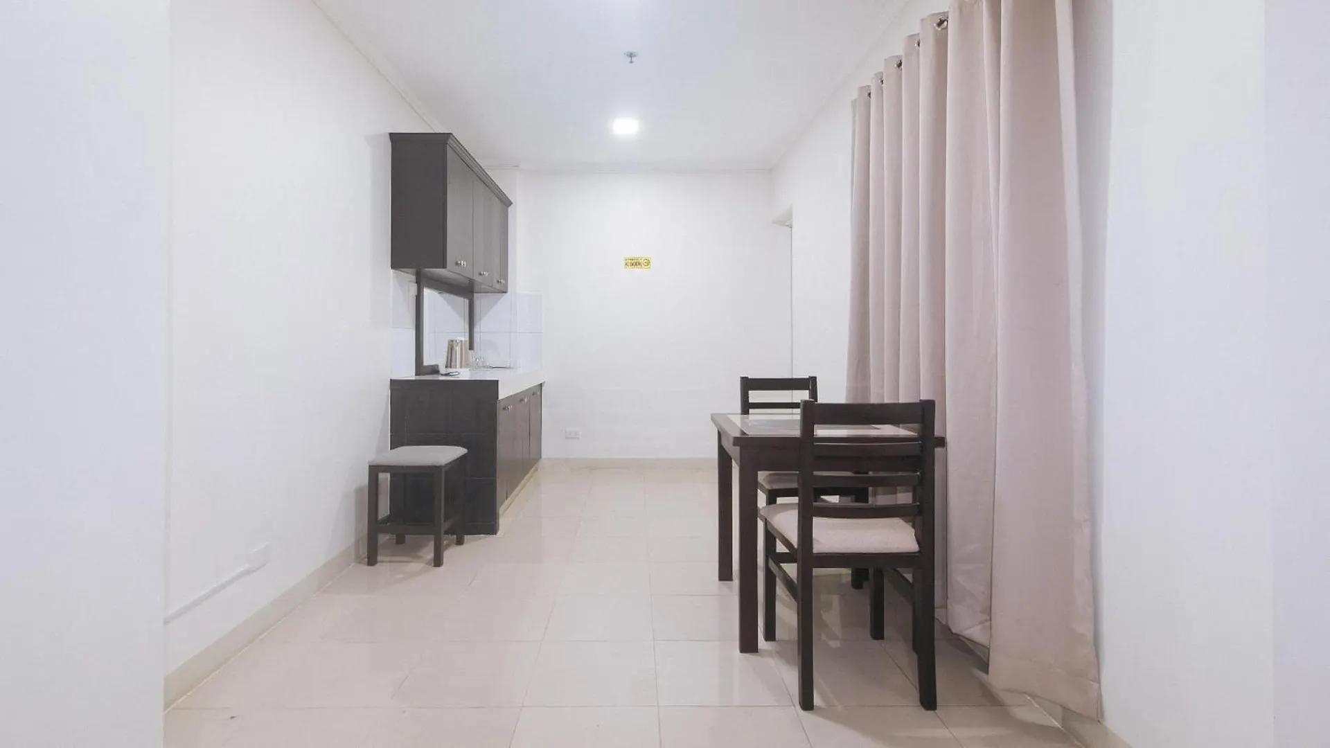 Urbanview At Evangelista Street Makati San Pedro Makati Kro