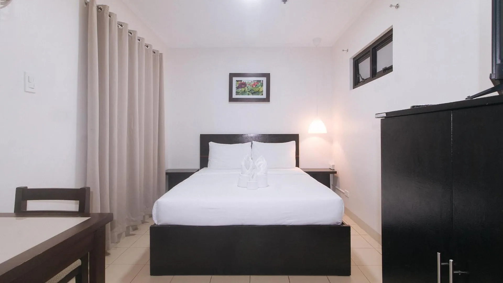 Urbanview At Evangelista Street Makati San Pedro Makati 0*,  Filippinerne